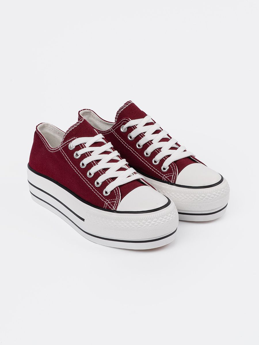 Bordo teniske na platformi