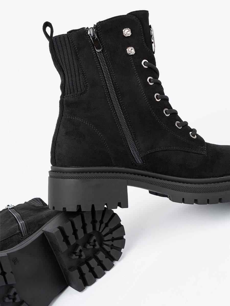 Elegantne črne workery s bleščečimi kristali