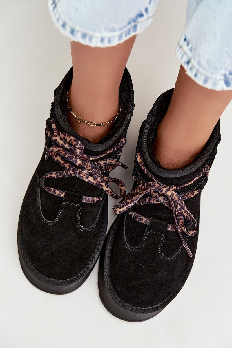Črne zimske škornje iz semiša na platformi z vezalkami