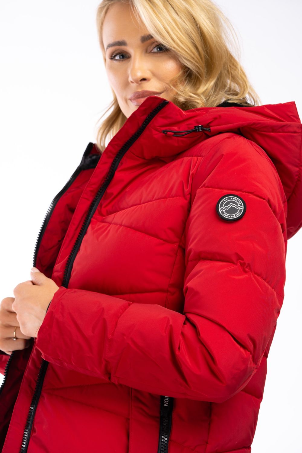 Zelo topla zimska jakna s plišem vinskordeča/črna