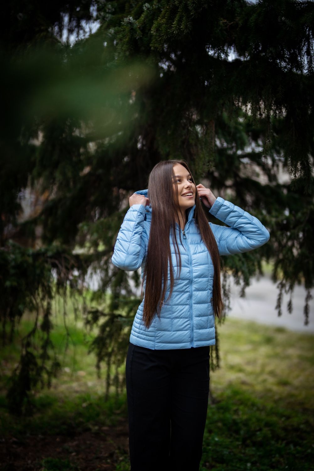 Bela jakna za prehodno obdobje