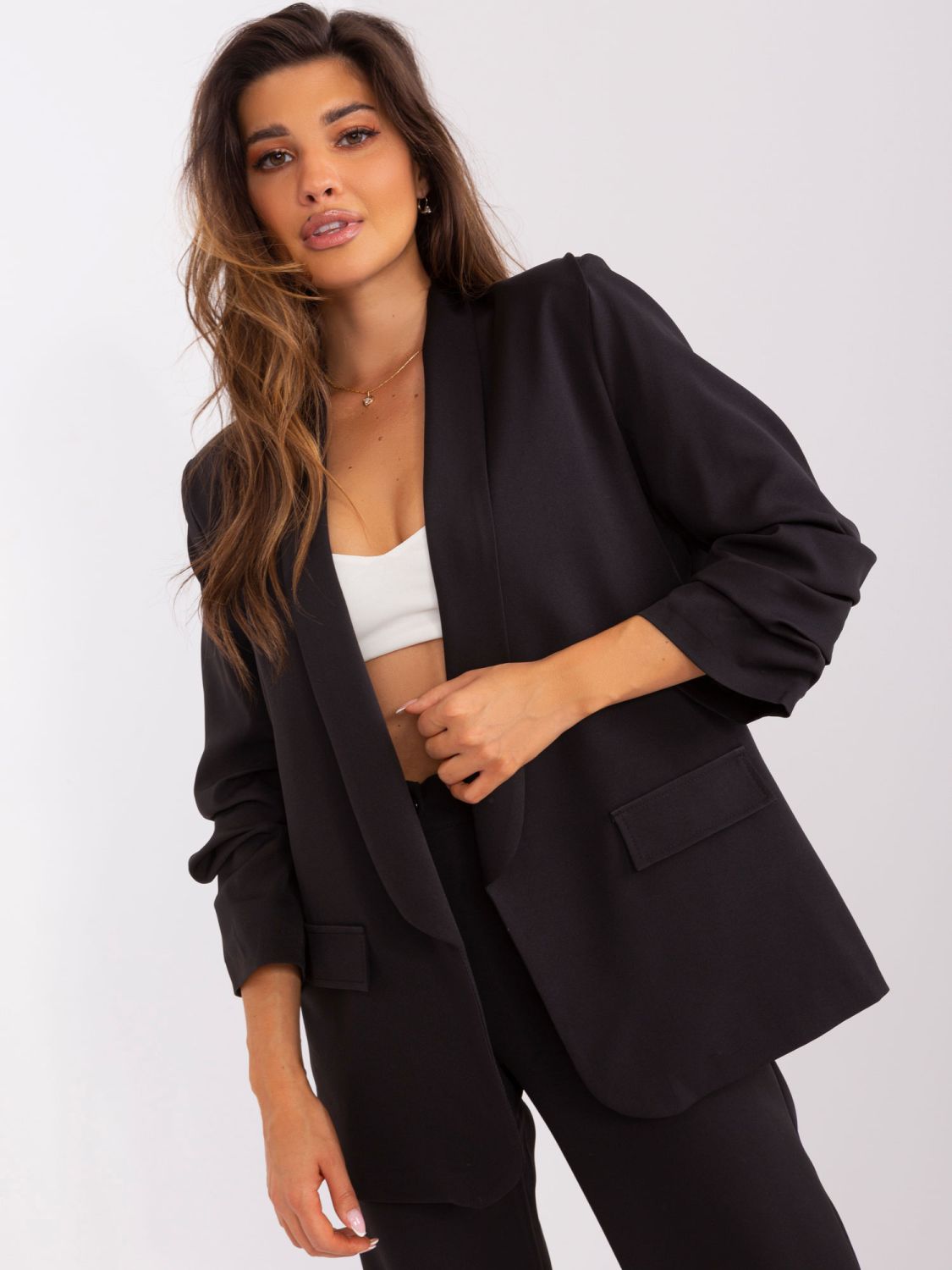 Elegantna črna jakna