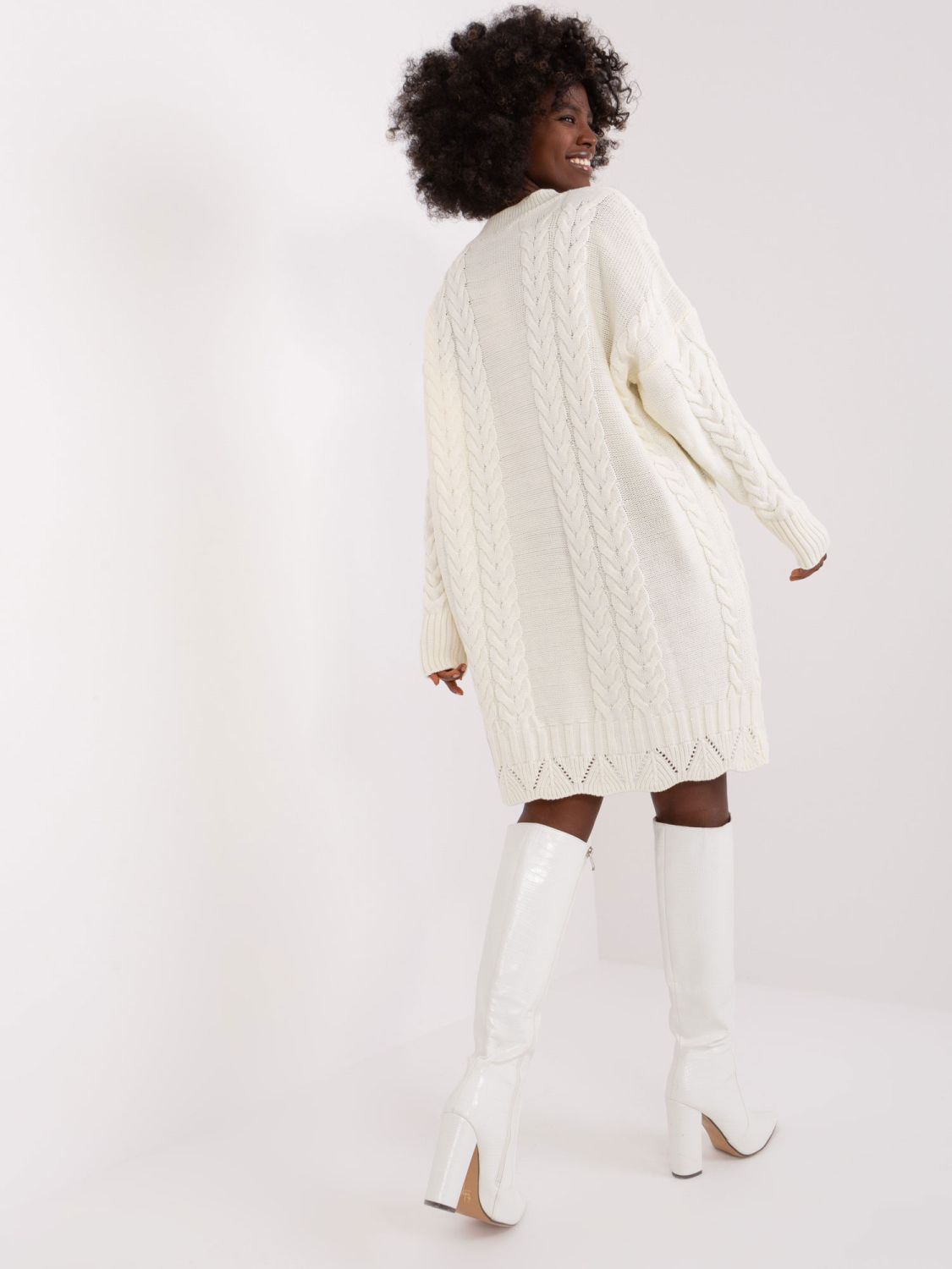 Elegantna midi obleka v ecru