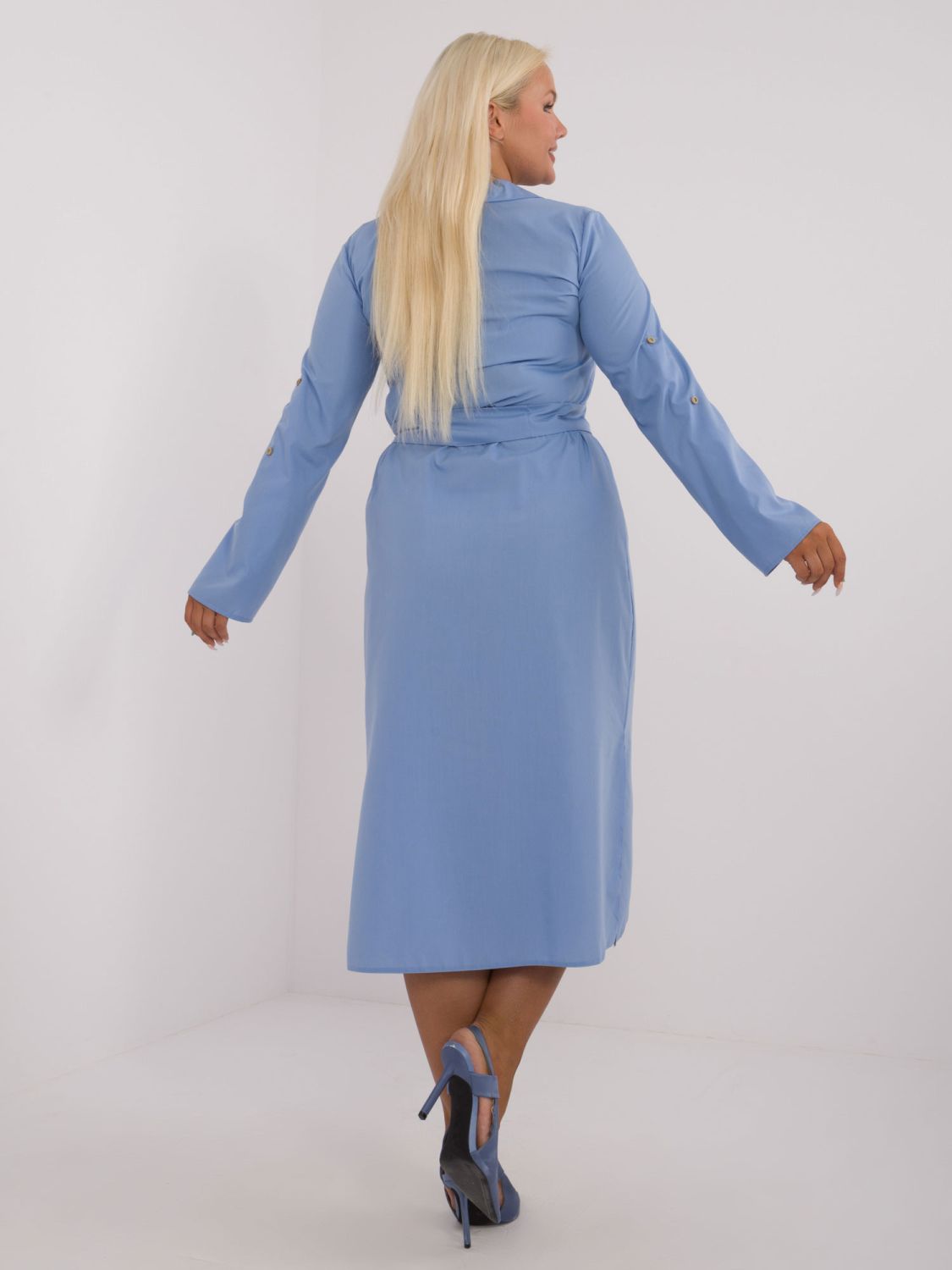 Elegantna modra obleka z dolgimi rokavi