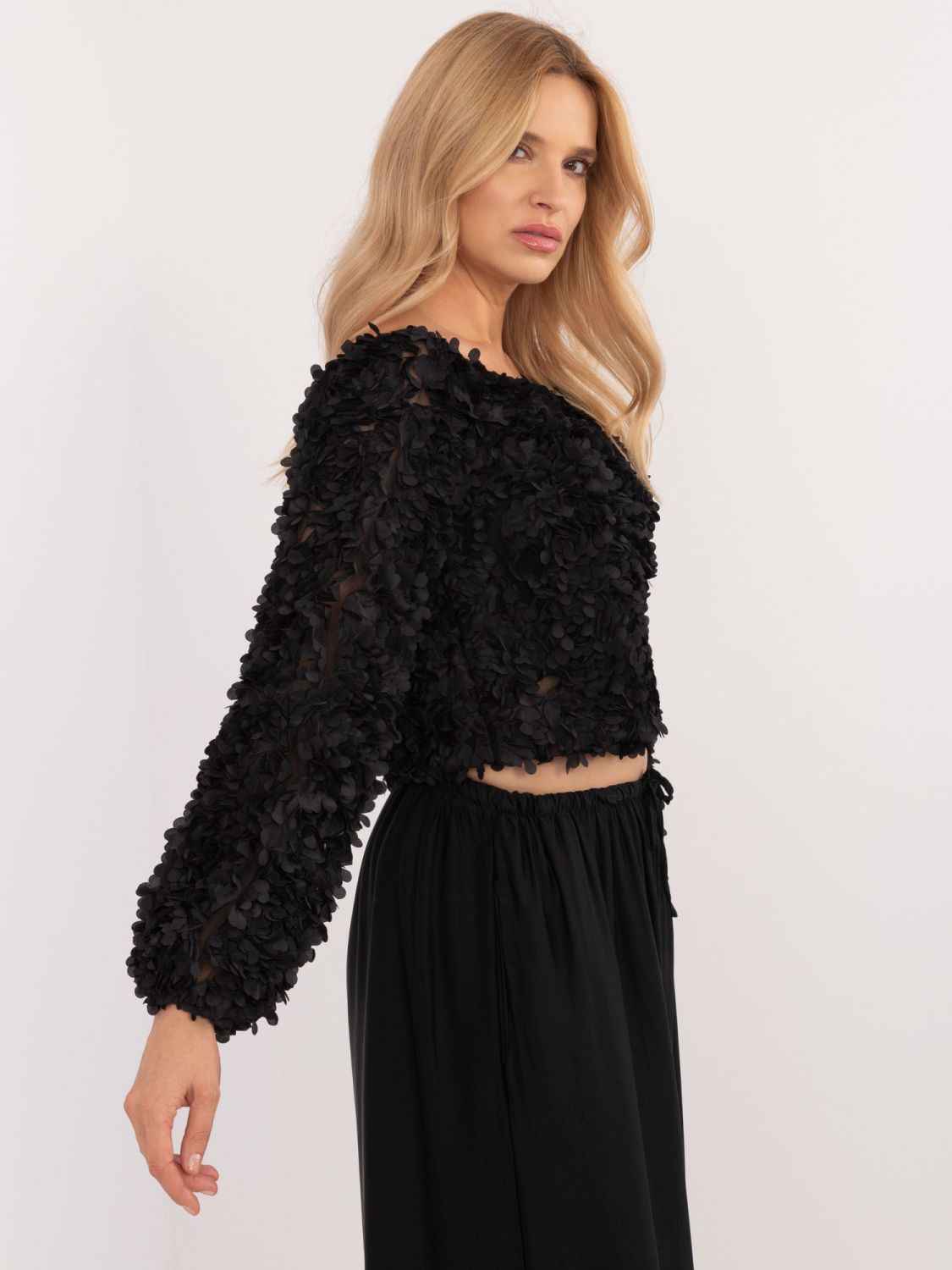 Elegantna bluza z dolgimi rokavi
