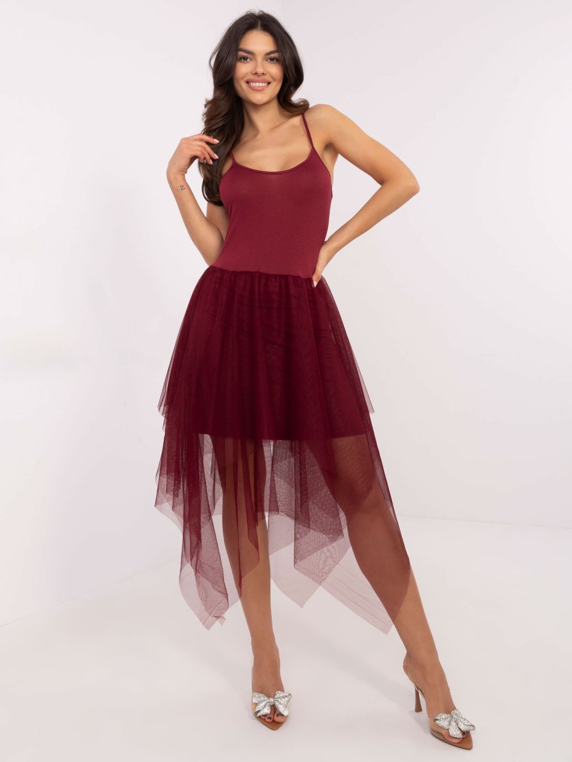 Eleganten komplet v bordo barvi