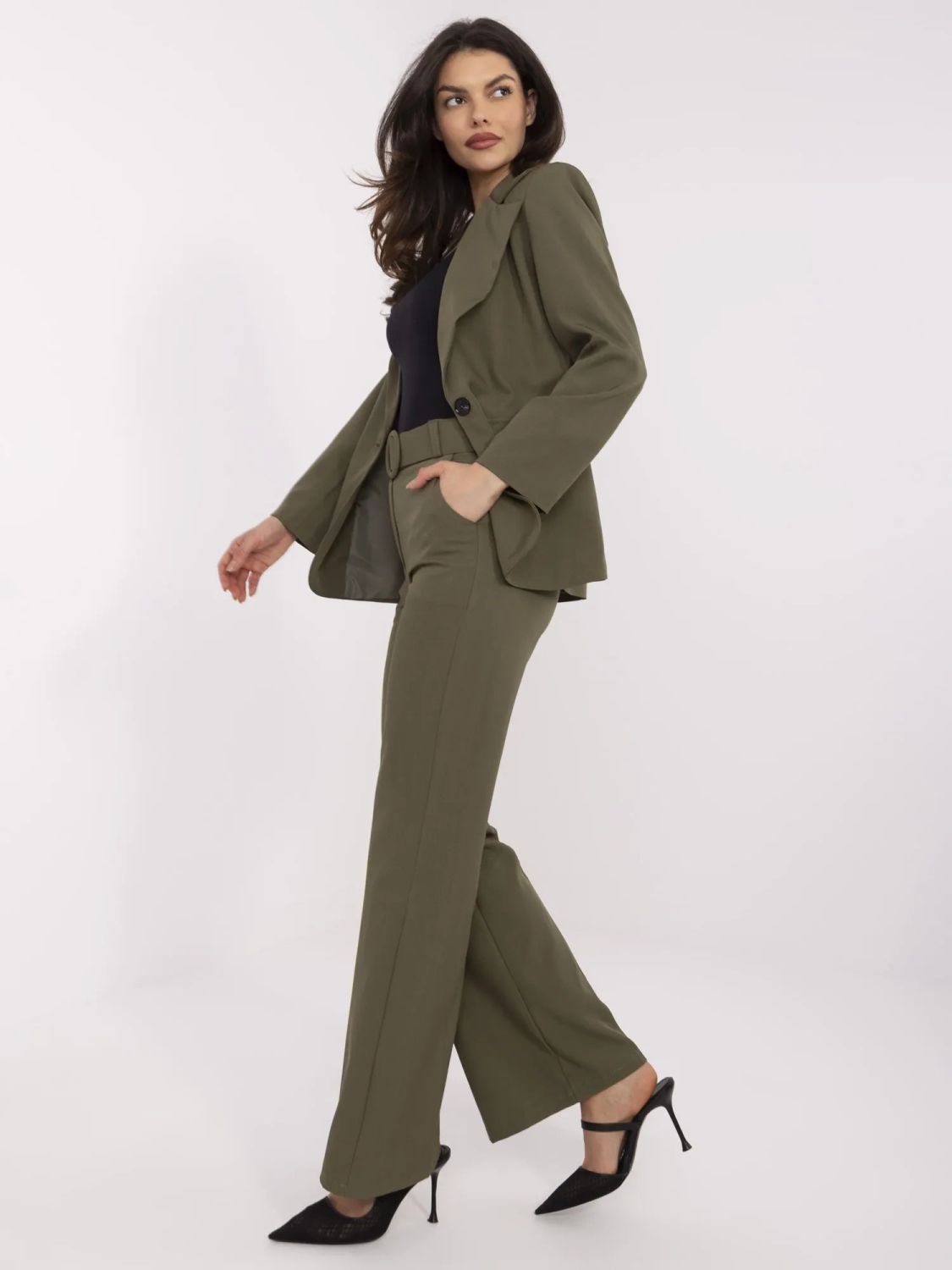 Elegantne khaki hlače z visokim pasom