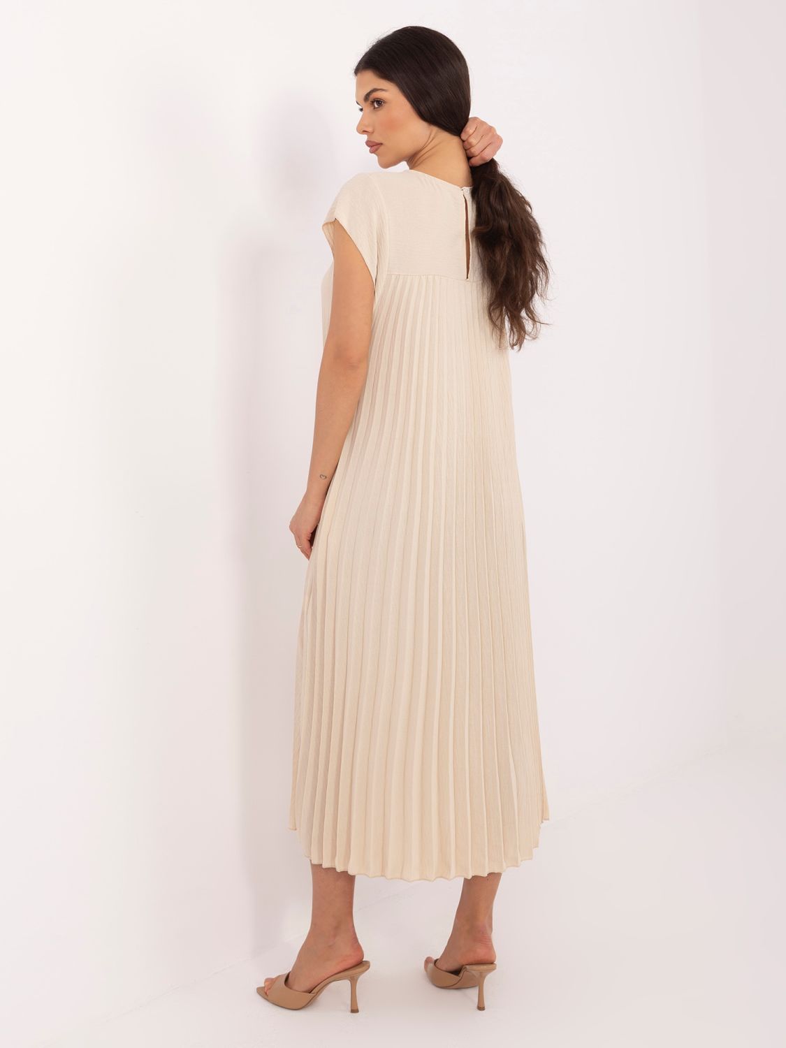 Bež midi koktajl obleka z žepi