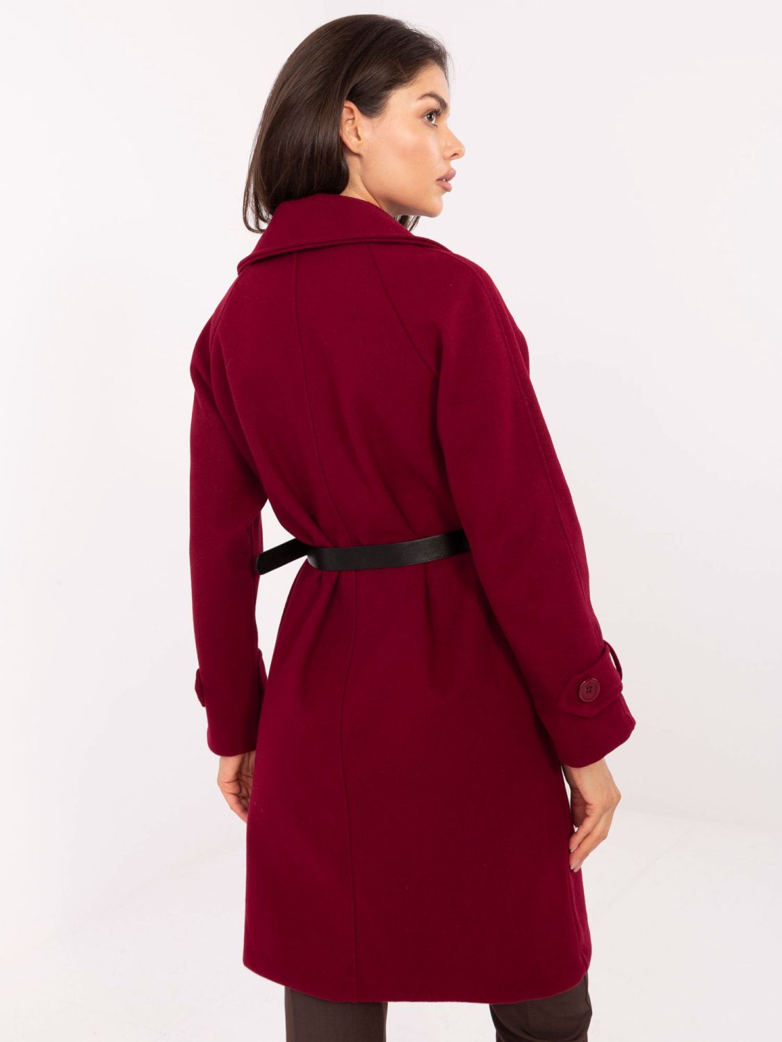 Eleganten prehodni plašč v bordo barvi