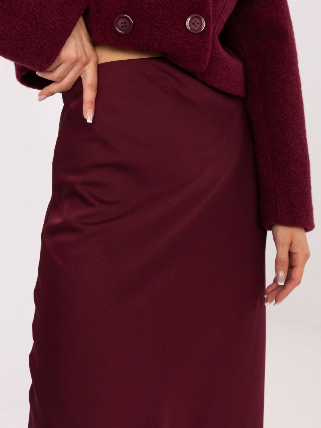 Elegantno bordo maxi krilo