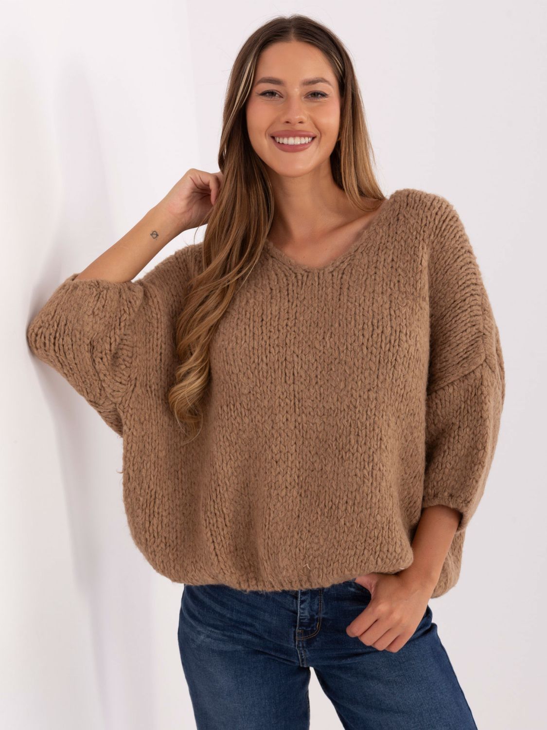 Stilski camel pulover s 3/4 rokavi