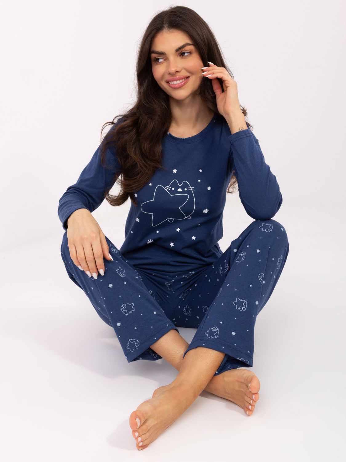 Ženska pižama z dolgimi rokavi v temno modri barvi