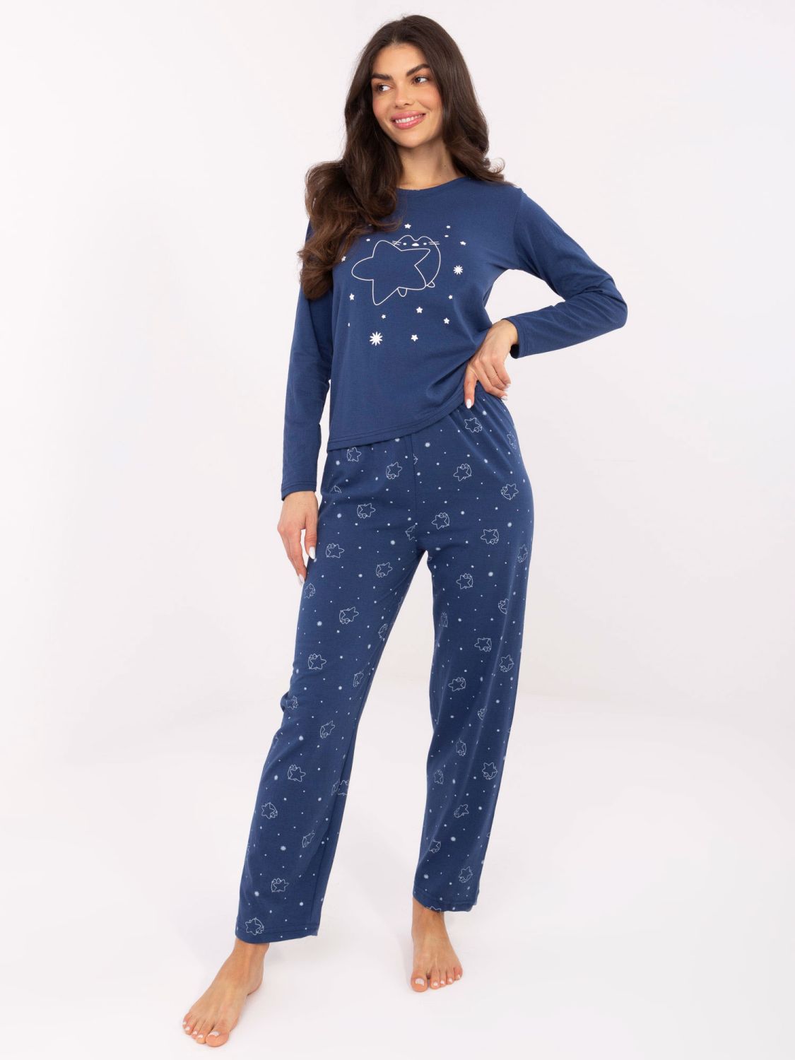 Ženska pižama z dolgimi rokavi v temno modri barvi