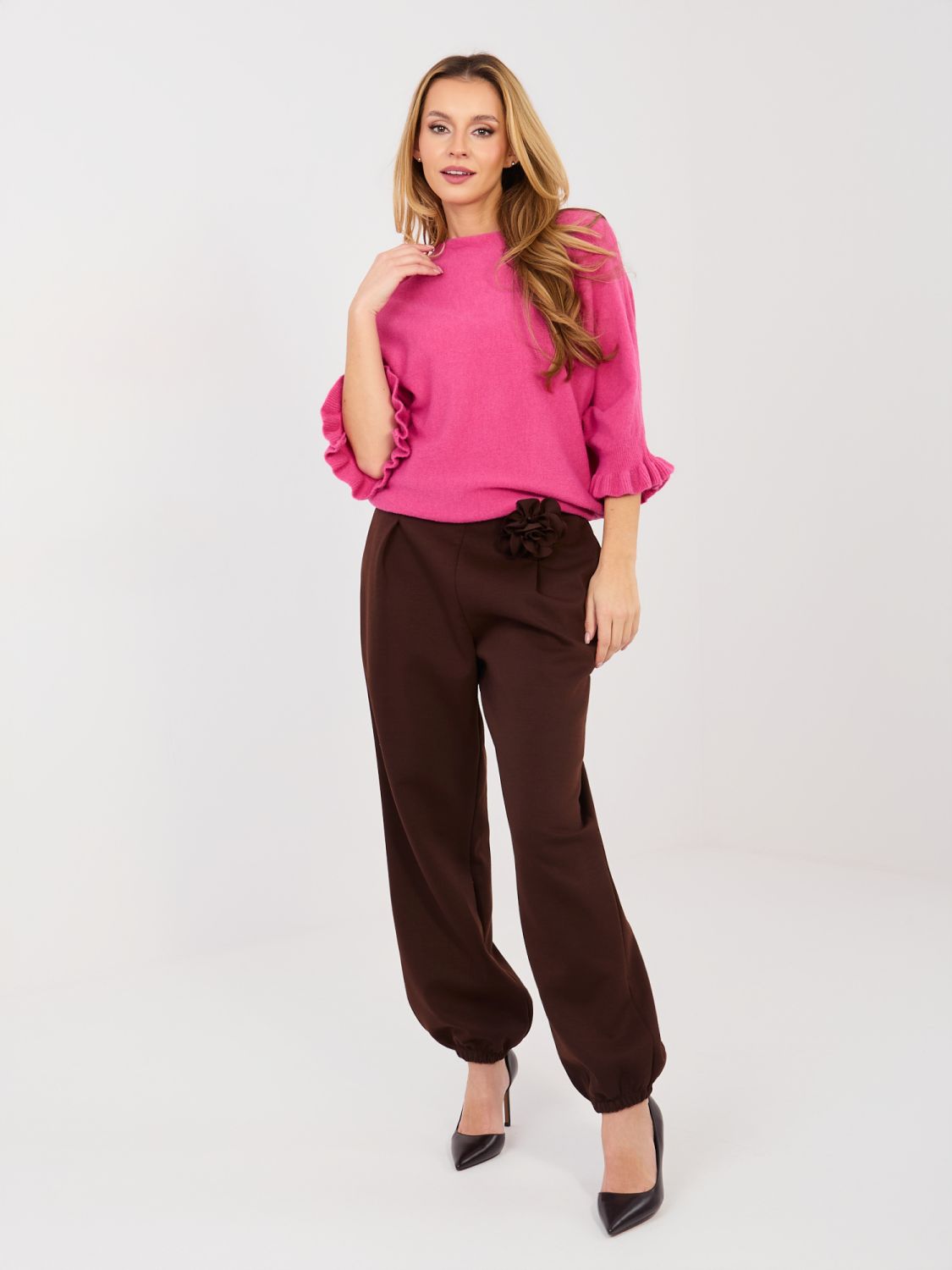 Roza pulover s 3/4 rokavi in volanom