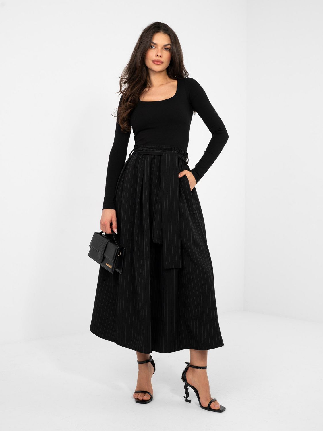 Črna bombažna bluza z dolgimi rokavi in podlogo