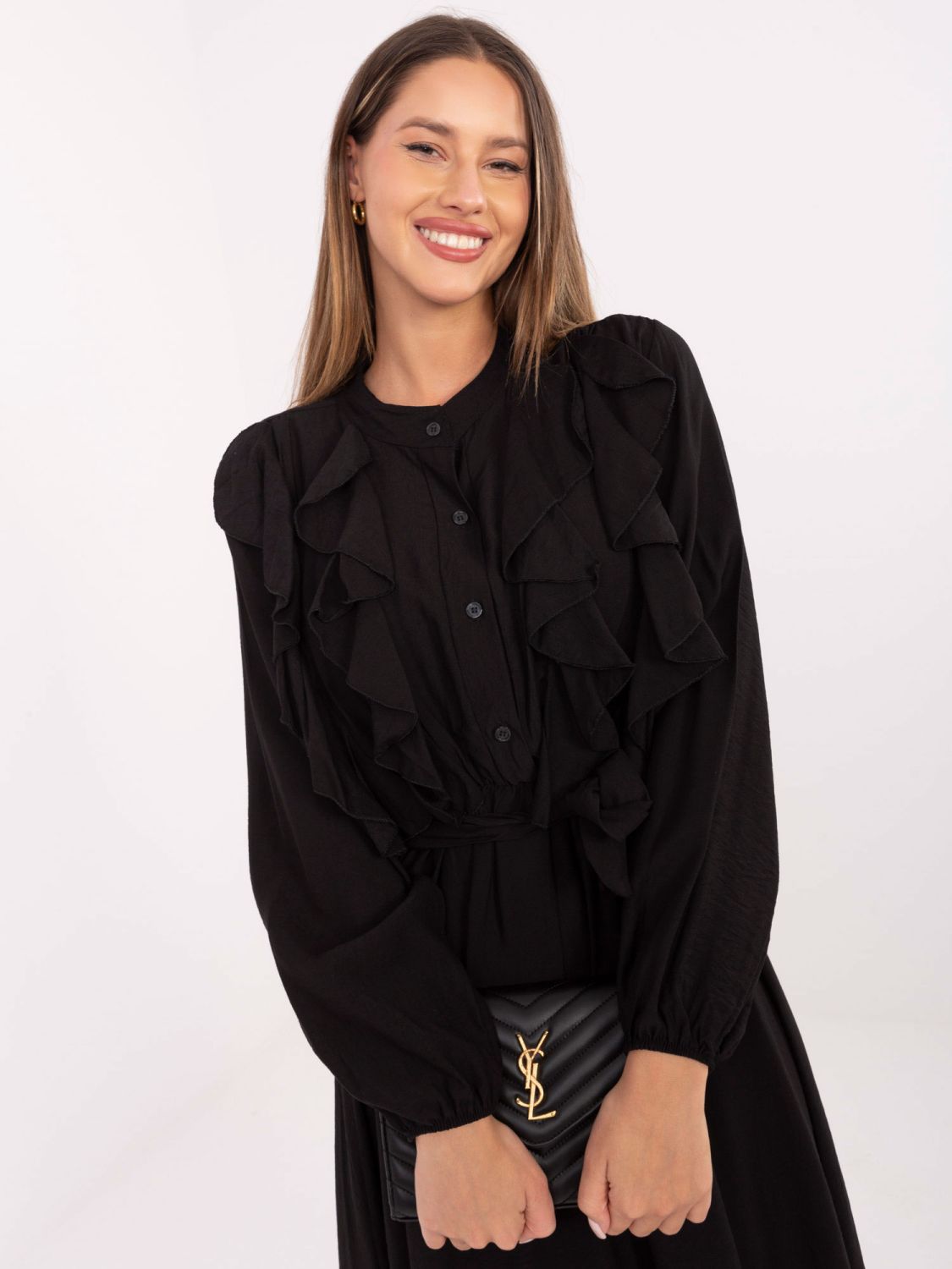 Črna midi srajčna obleka z volančki in pasom