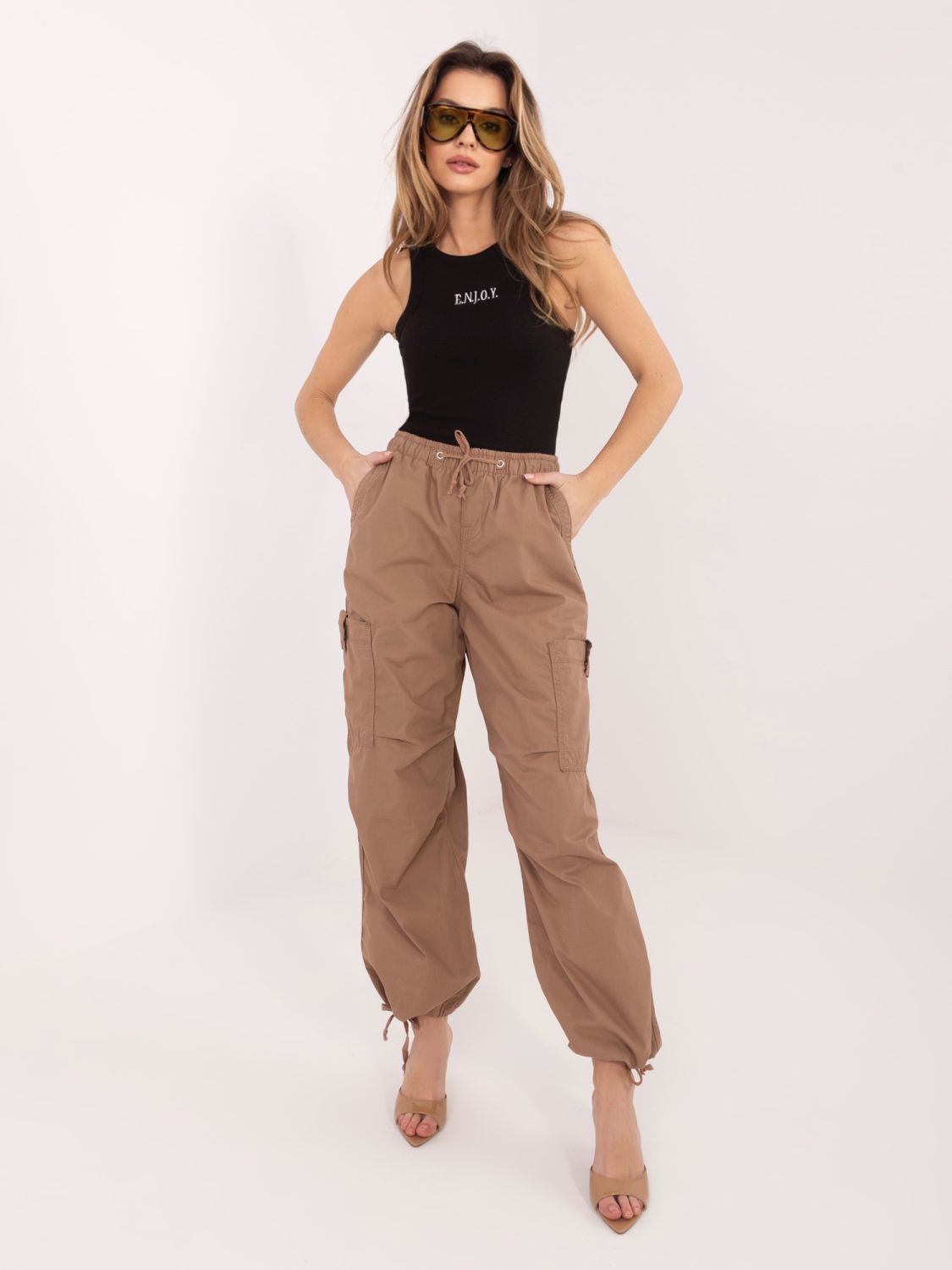 Črn bombažen top z vezenino in napisom