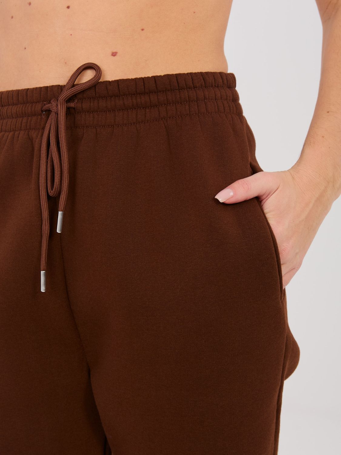 Ženske trenirke z visokim pasom, rjave