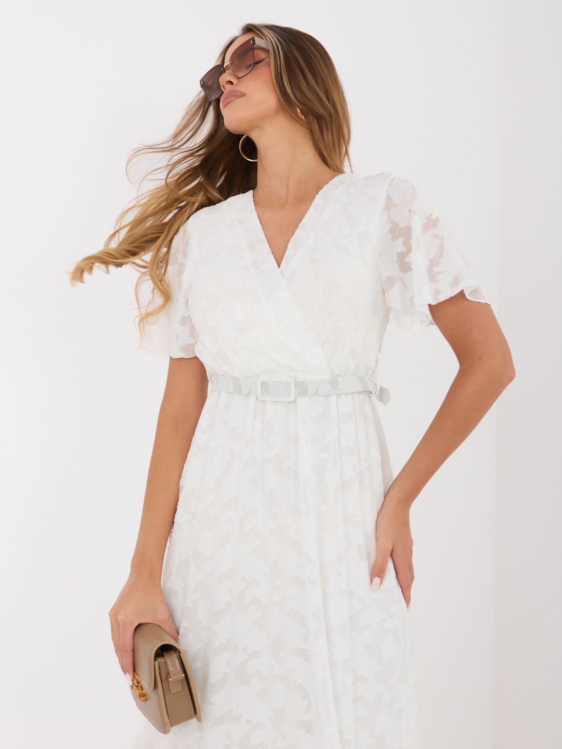 Ecru razširjena midi obleka s pasom