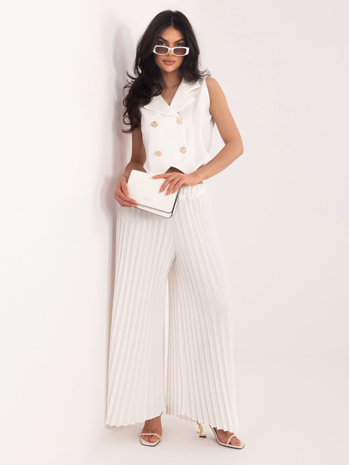 Elegantni komplet v barvi ecru – telovnik in hlače