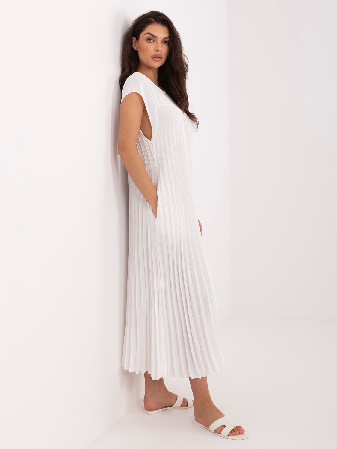 Elegantna midi obleka ecru z žepi