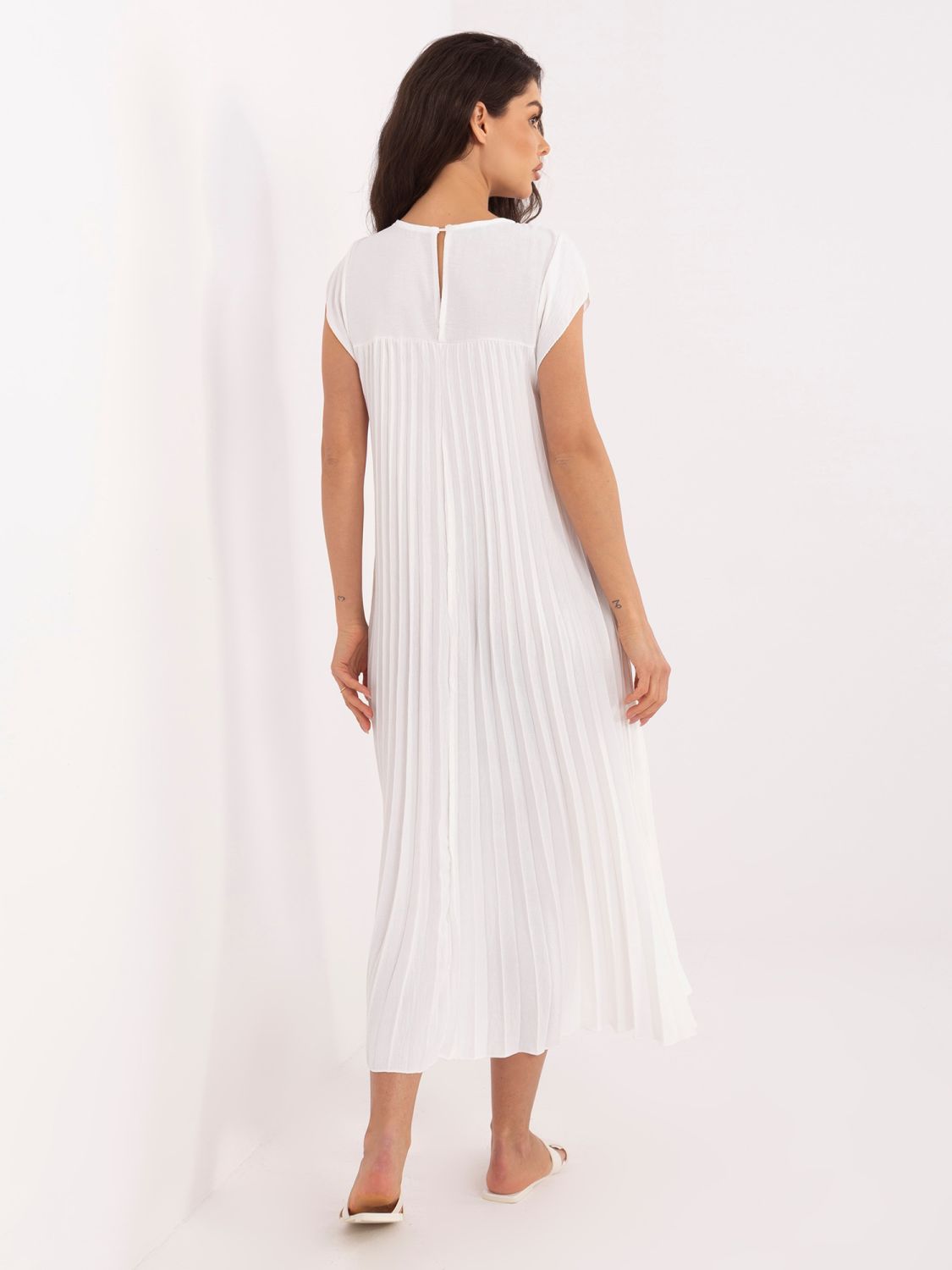 Elegantna midi obleka ecru z žepi