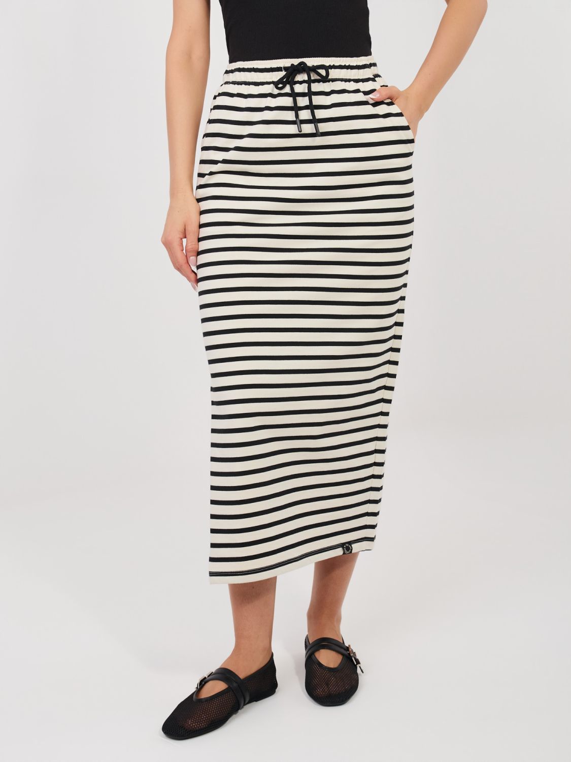 Bež midi krilo s črtami in žepi