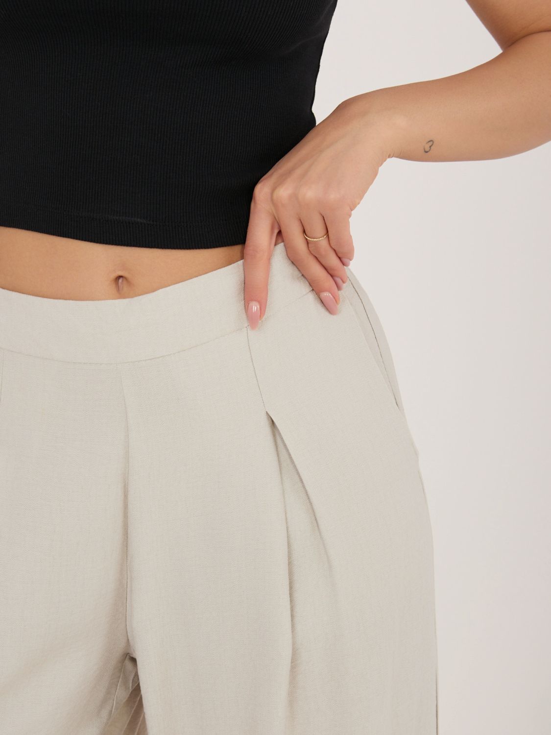 Bež palazzo hlače iz viskoze