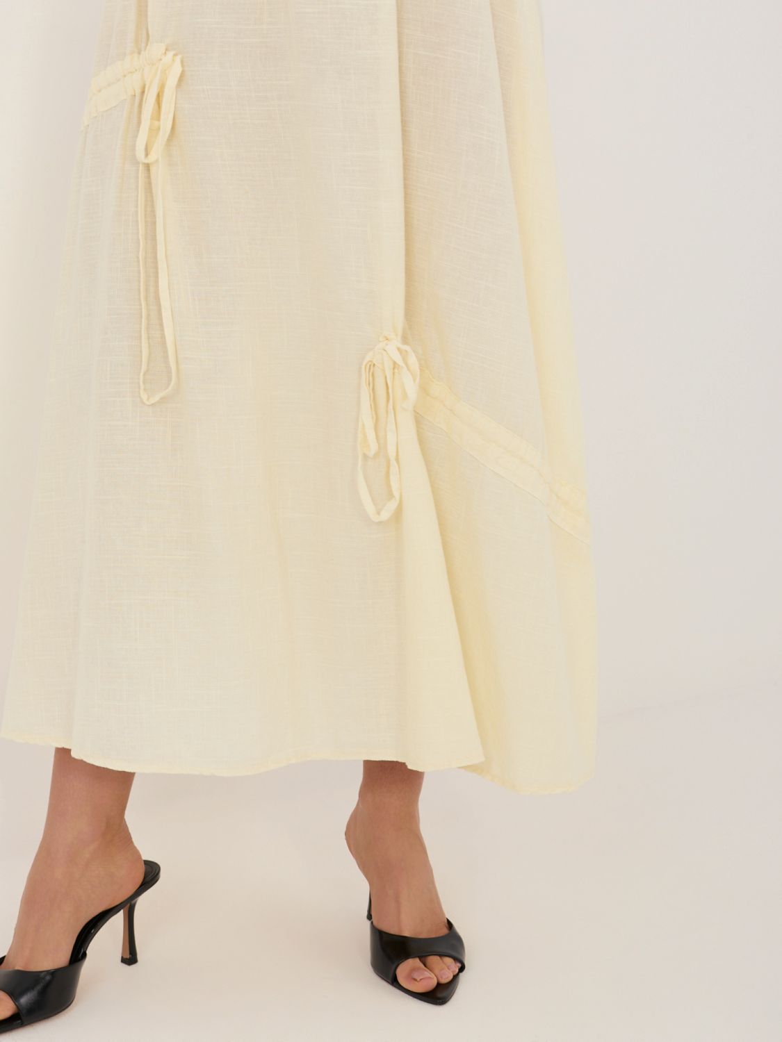 Rumeno midi krilo z zavezovanjem