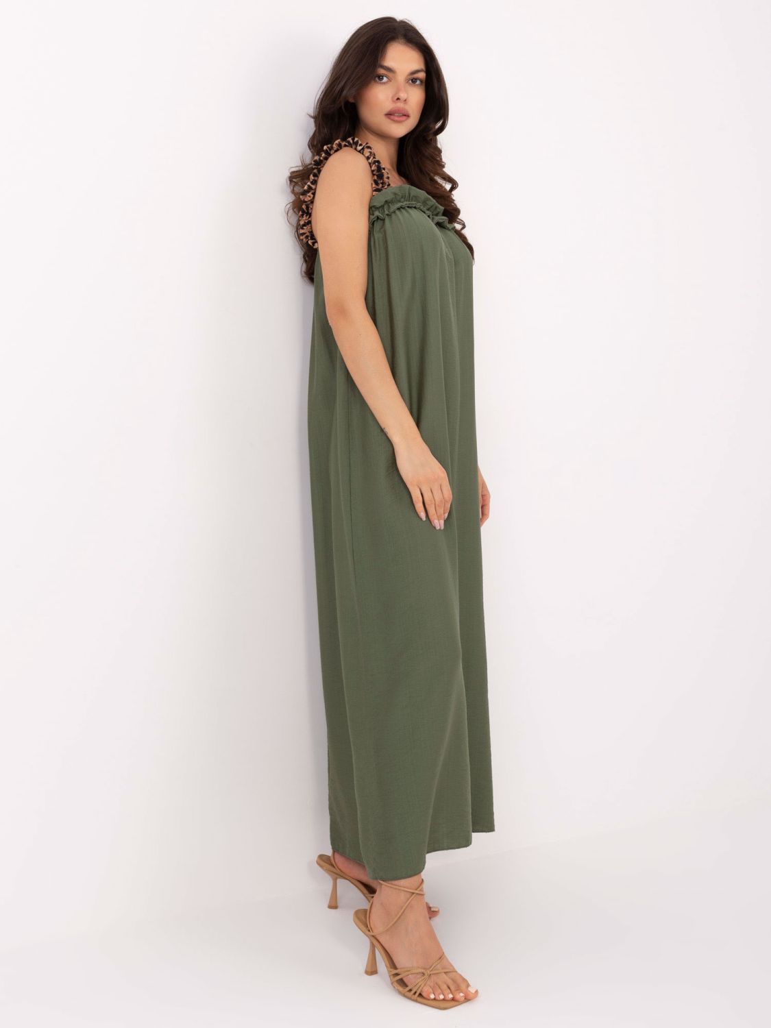 Maxi obleka v khaki barvi