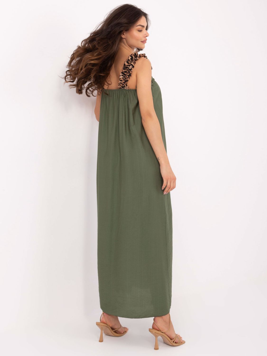Maxi obleka v khaki barvi