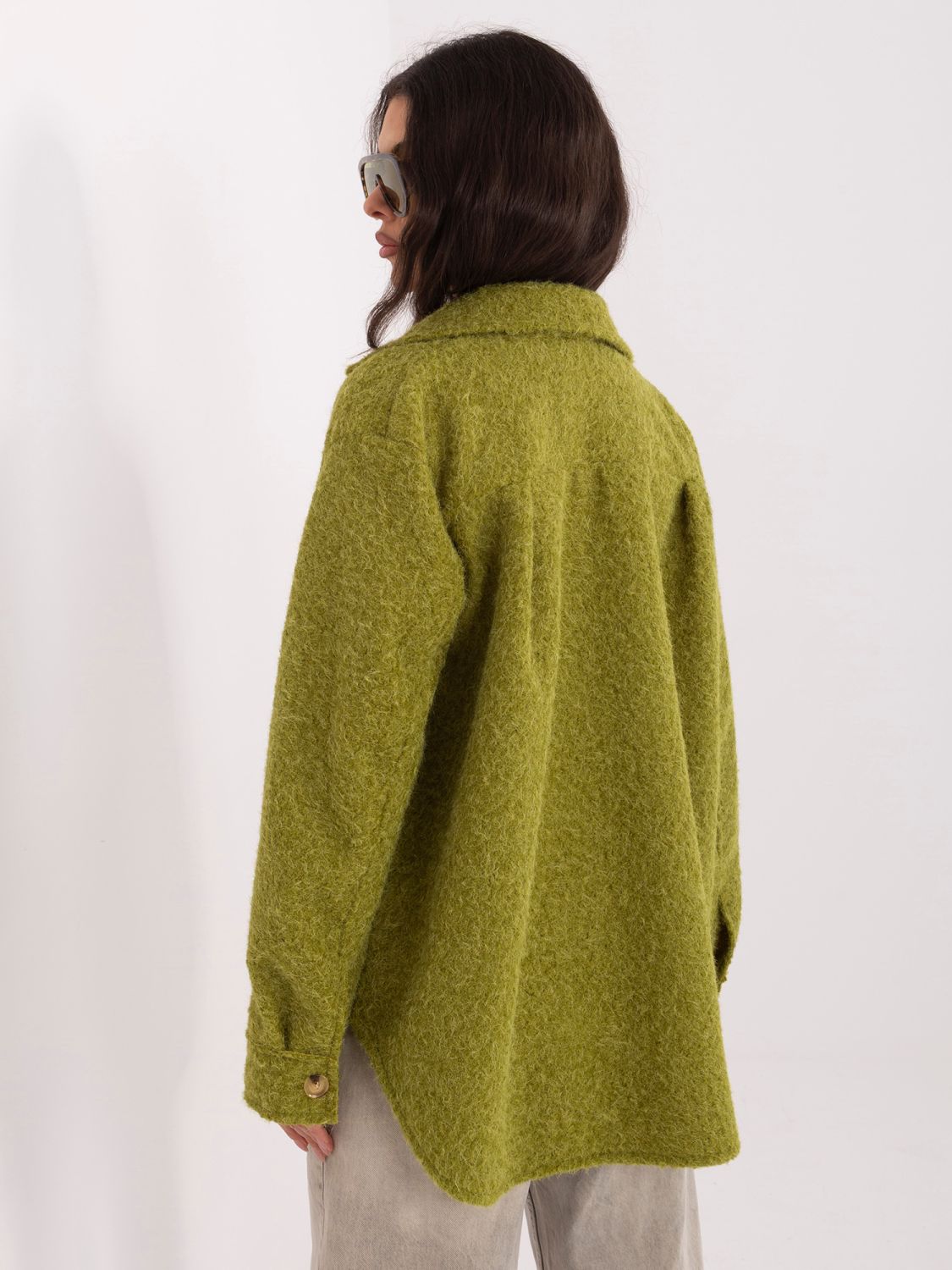 Olivno zelena prehodna jakna z ovratnikom in žepi