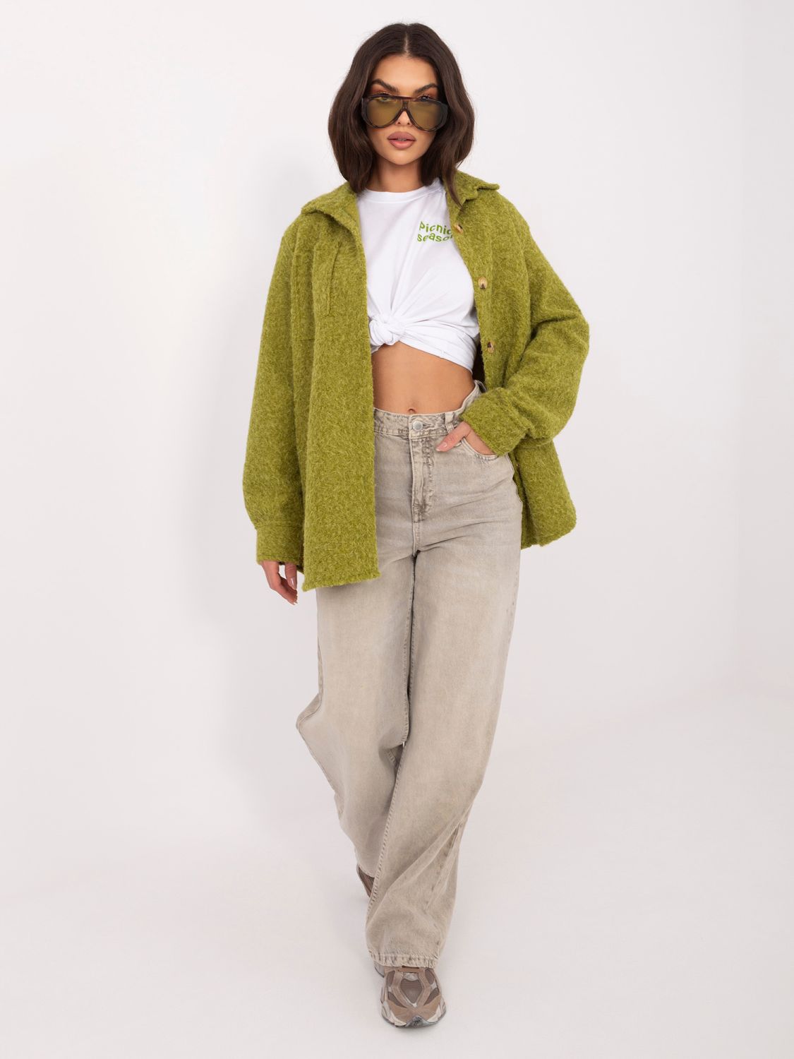 Olivno zelena prehodna jakna z ovratnikom in žepi