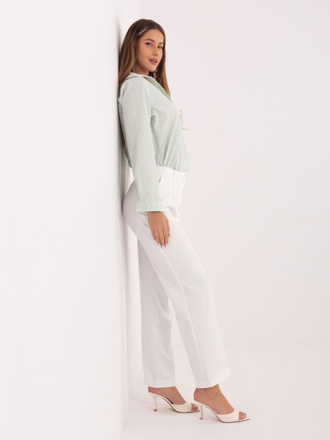 Pistacijeva črtasta srajca z dolgimi rokavi