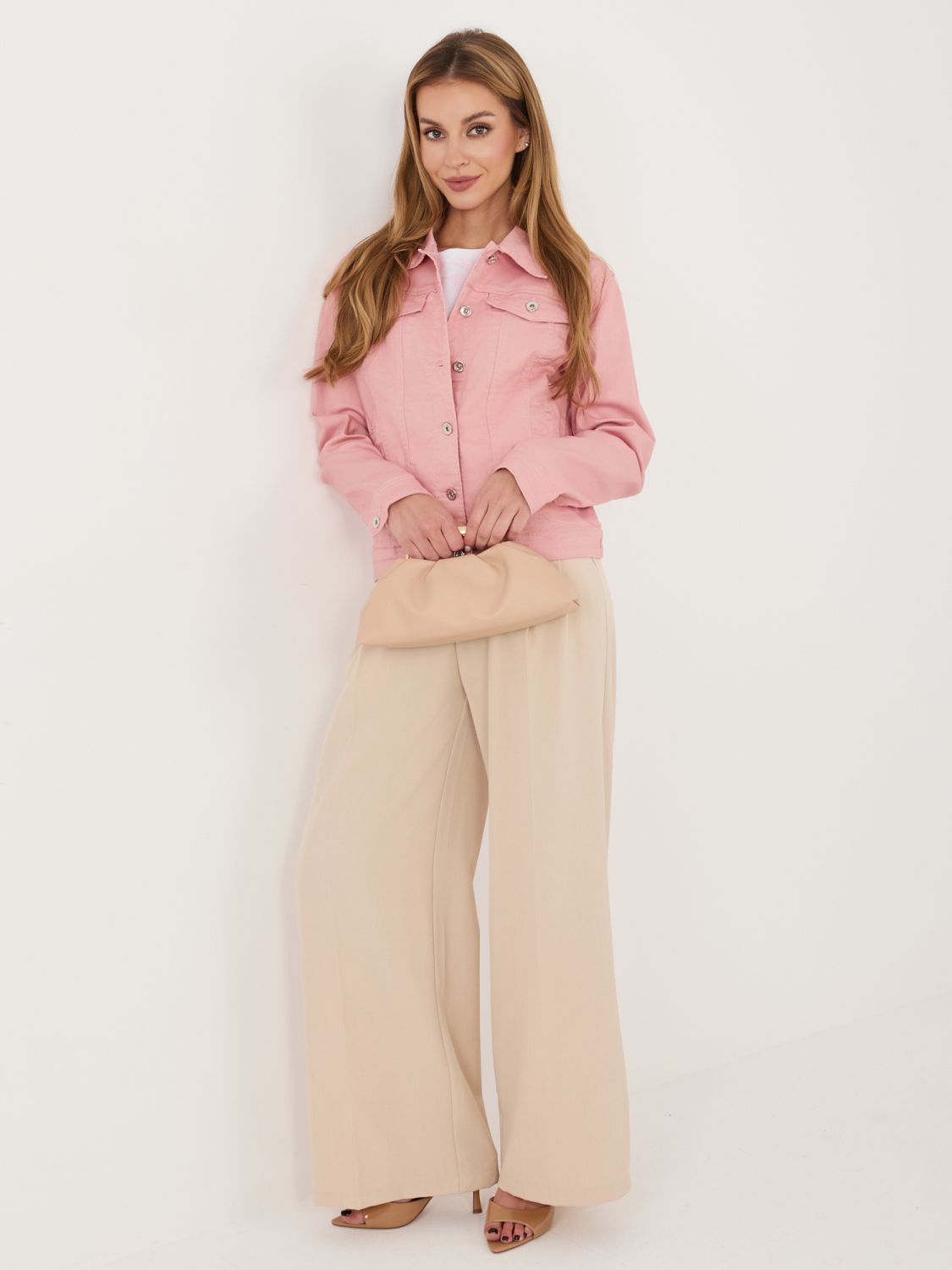 Rožnata jeans jakna s klasičnim ovratnikom