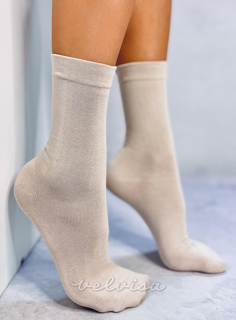 Gladke višje ženske nogavice kožna barva