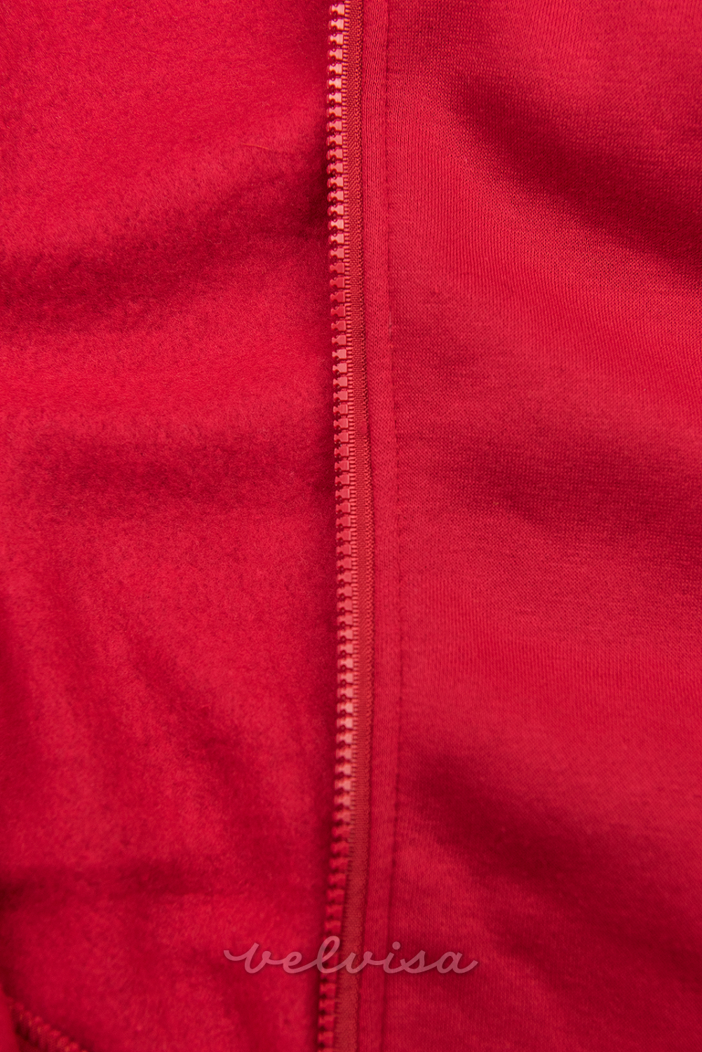 Rdeča daljša jopica s kapuco in višjim ovratnikom