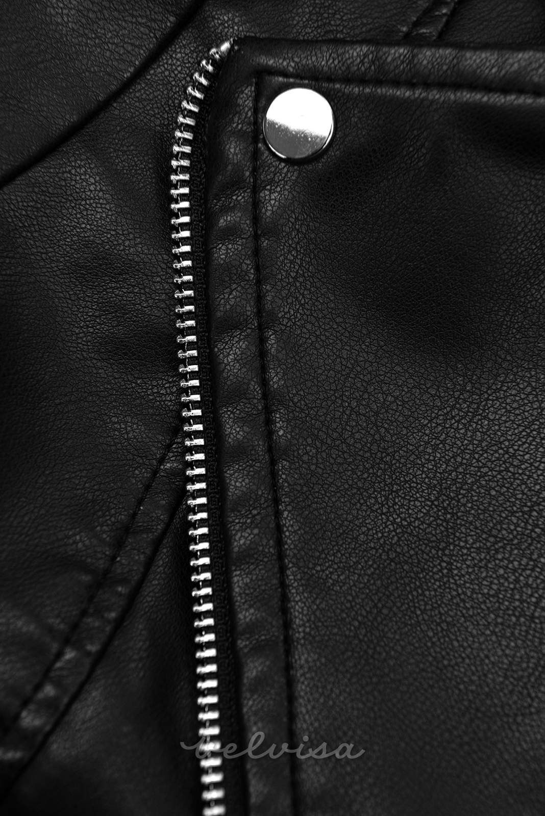 Črna prešita jakna iz umetnega usnja