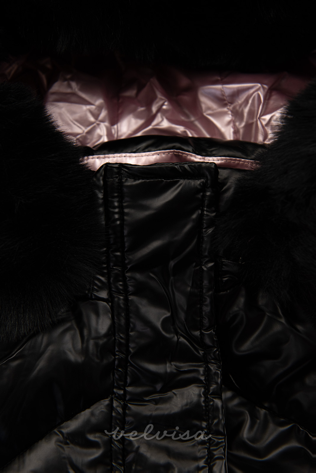 Črna dekliška zimska jakna z leskom