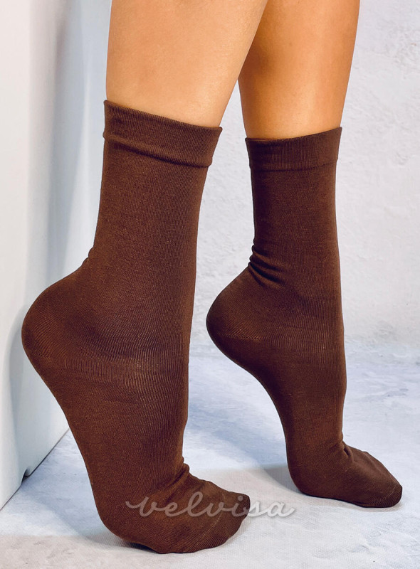 Gladke višje ženske nogavice čokoladnorjave