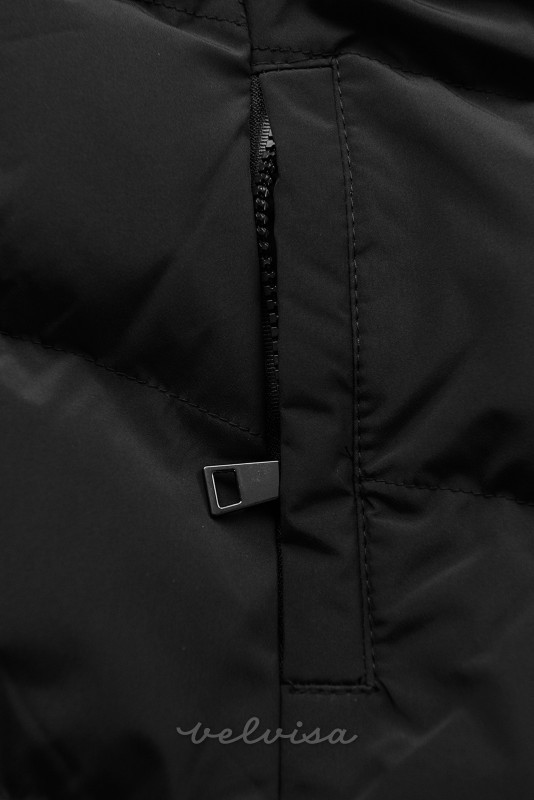 Črna zimska jakna z veliko kapuco