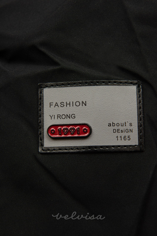 Črna jakna s podlogo z maskirnim vzorcem