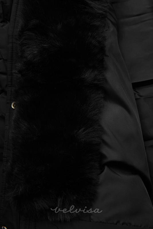 Črna prešita zimska bunda z nastavljivo širino pasu