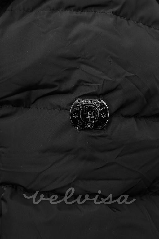 Črna zimska bunda s srebrno obrobo