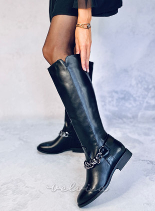Črni visoki ženski škornji z verižico