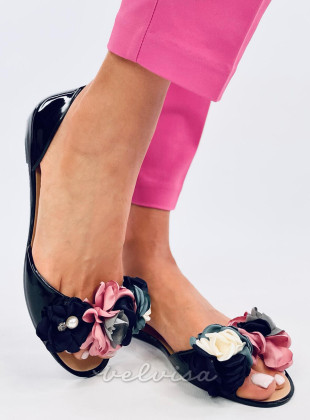 Črni gumijasti sandali s cvetovi