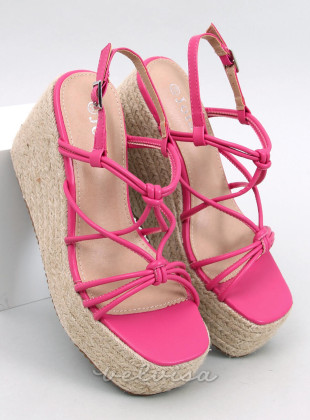 Rožnati visoki sandali z debelim podplatom