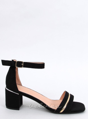 Črni nizki elegantni sandali