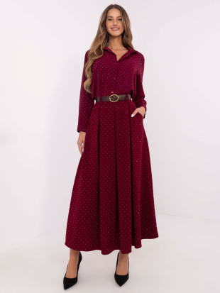 Elegantna maxi krila z aplikacijo