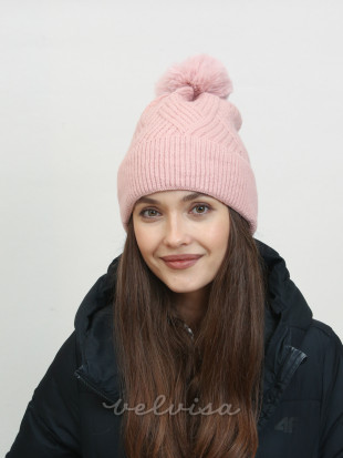 Zimska pletena kapa v rožnati barvi